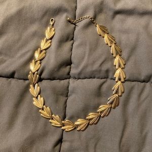 ✨3 for 10✨ Art Deco Necklace